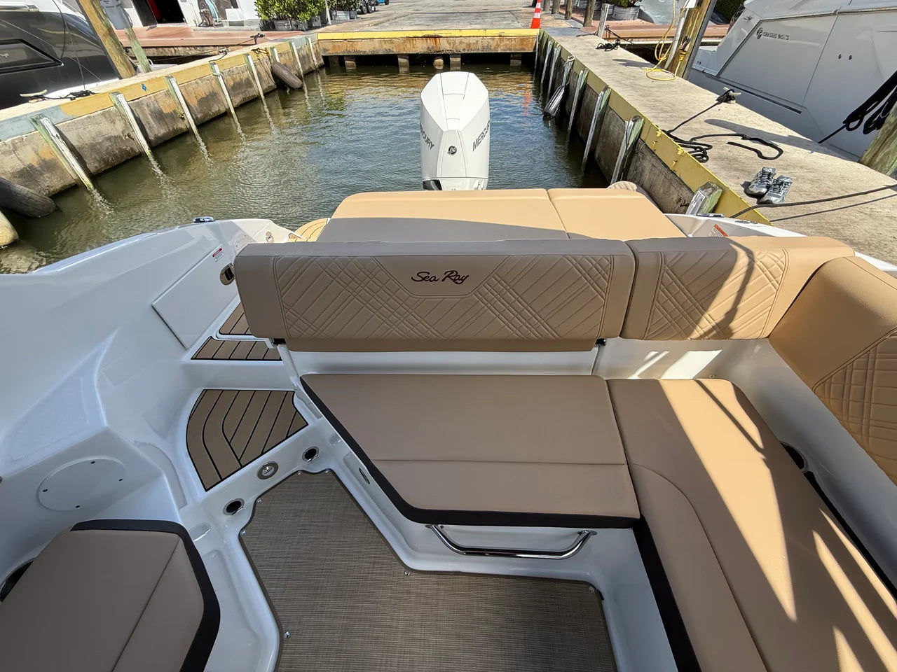 2026 Sea Ray SDX 250 Outboard 25.0 feet, Miami, FL #11