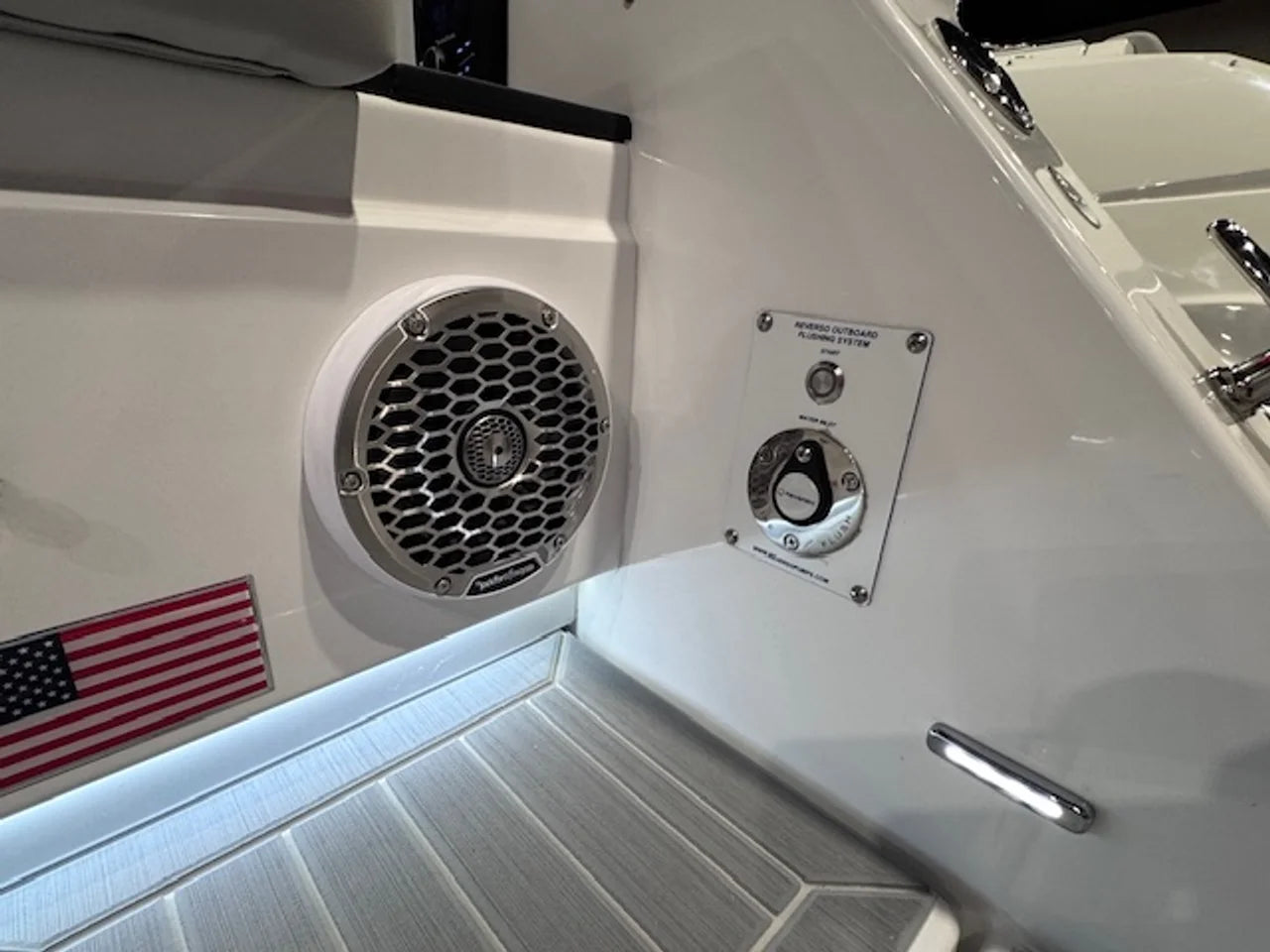 2026 Cruisers Yachts 34 GLS Outboard 34.0 feet, Lake Ozark, MO #40