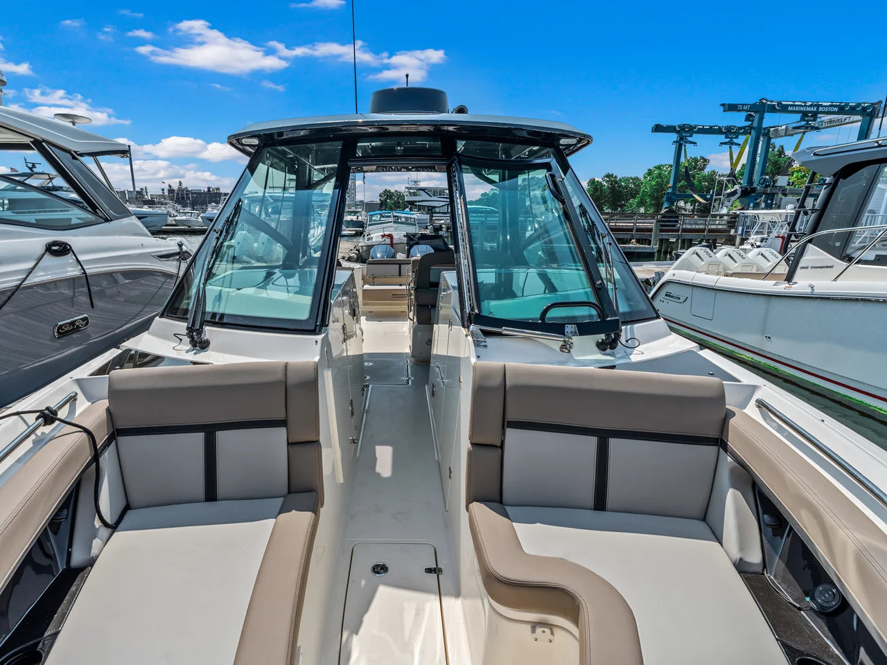 2026 Boston Whaler 330 Vantage 33.0 feet, Quincy, MA #32