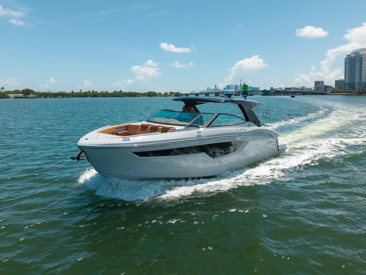 2027 Cruisers Yachts 38 GLS Outboard 38.0 feet, Miami, FL #1