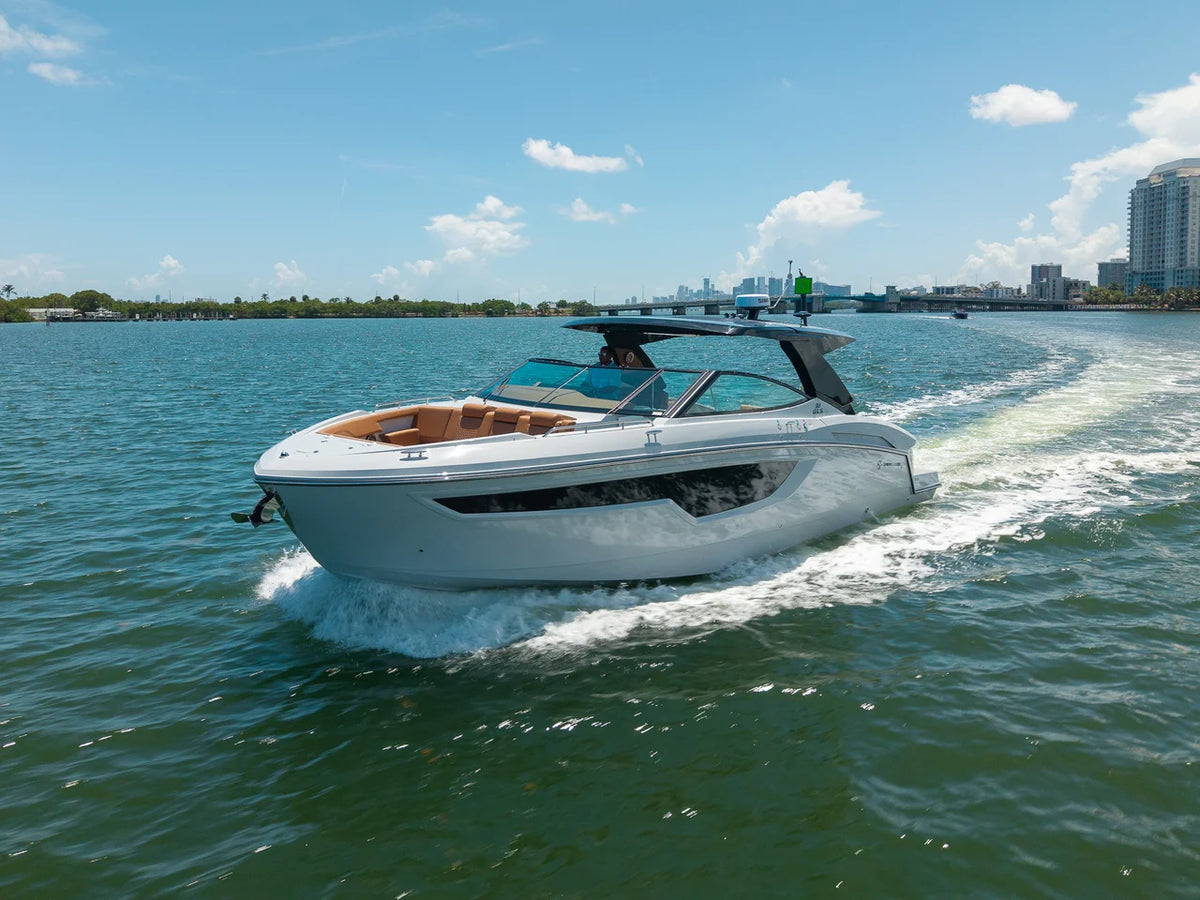 2027 Cruisers Yachts 38 GLS Outboard 38.0 feet, Miami, FL #1