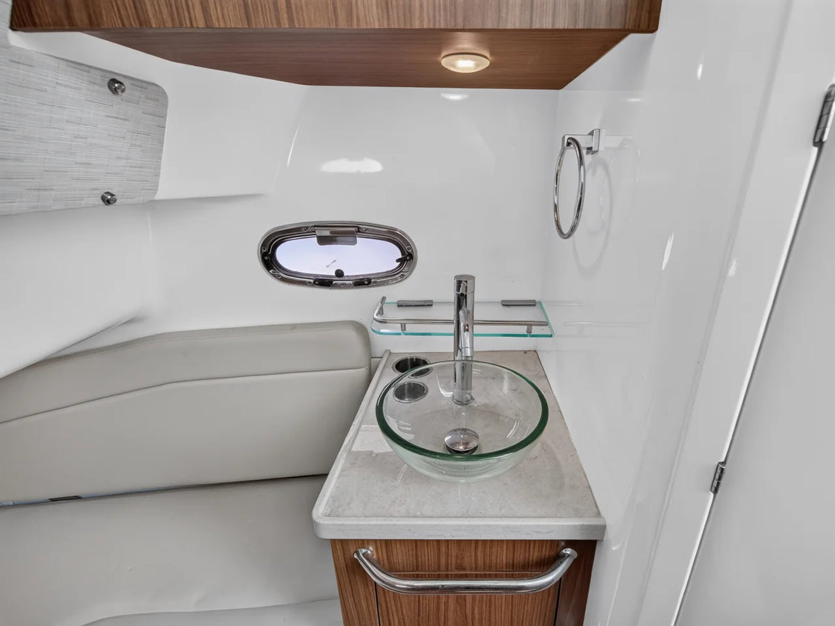 2018 Boston Whaler 380 OUTRAGE 38.0 feet, Stuart, Florida #23