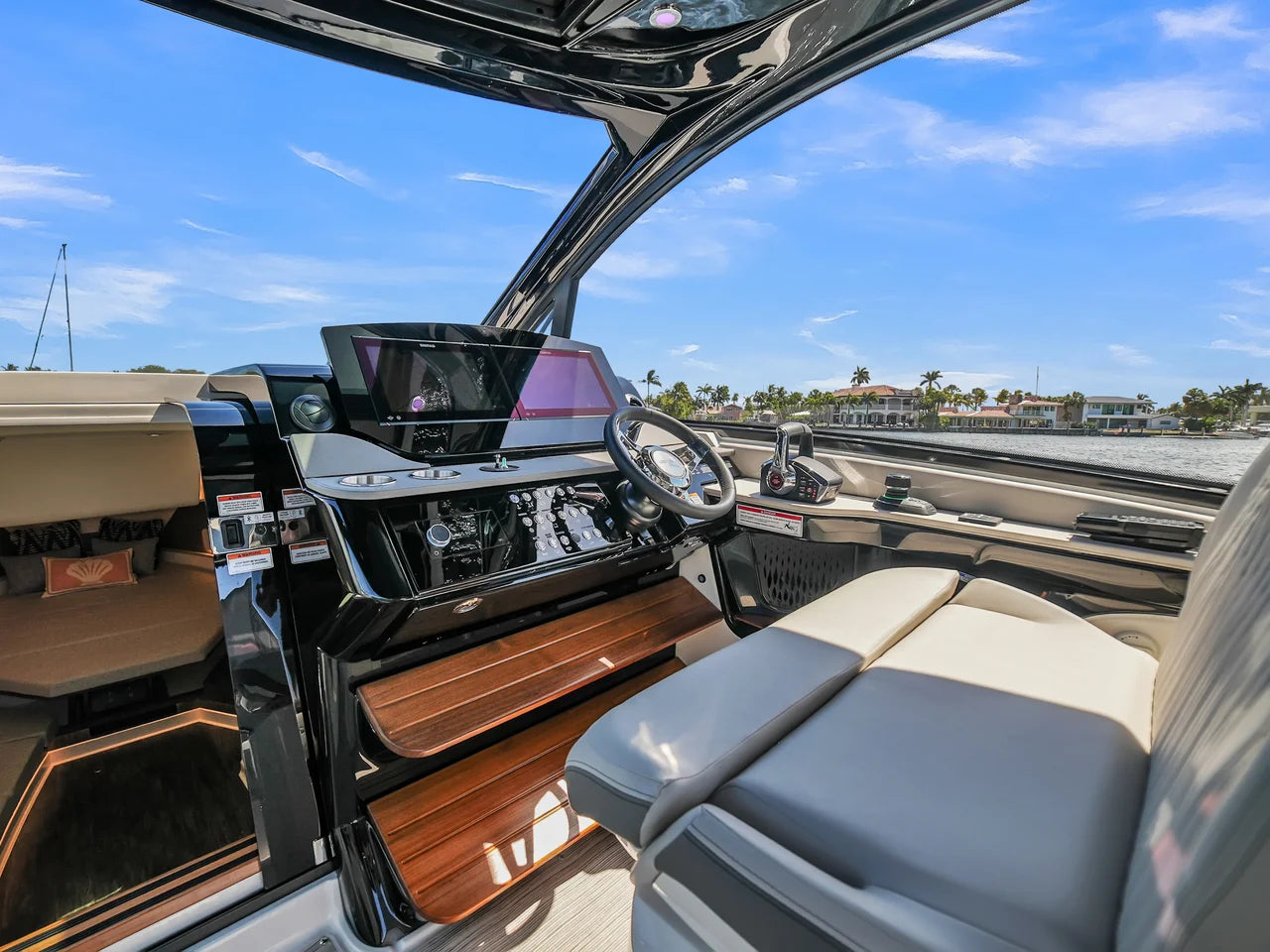 2026 Sea Ray Sundancer 370 Outboard 37.0 feet, Pompano Beach, Florida #22