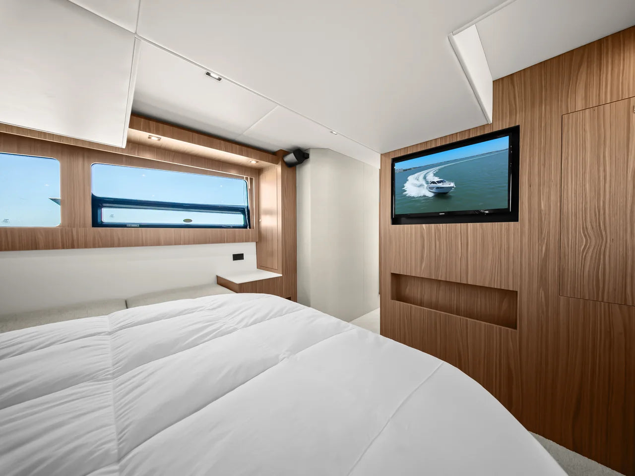 2025 Cruisers Yachts 50 Cantius 50.0 feet, St. Petersburg, Florida #79