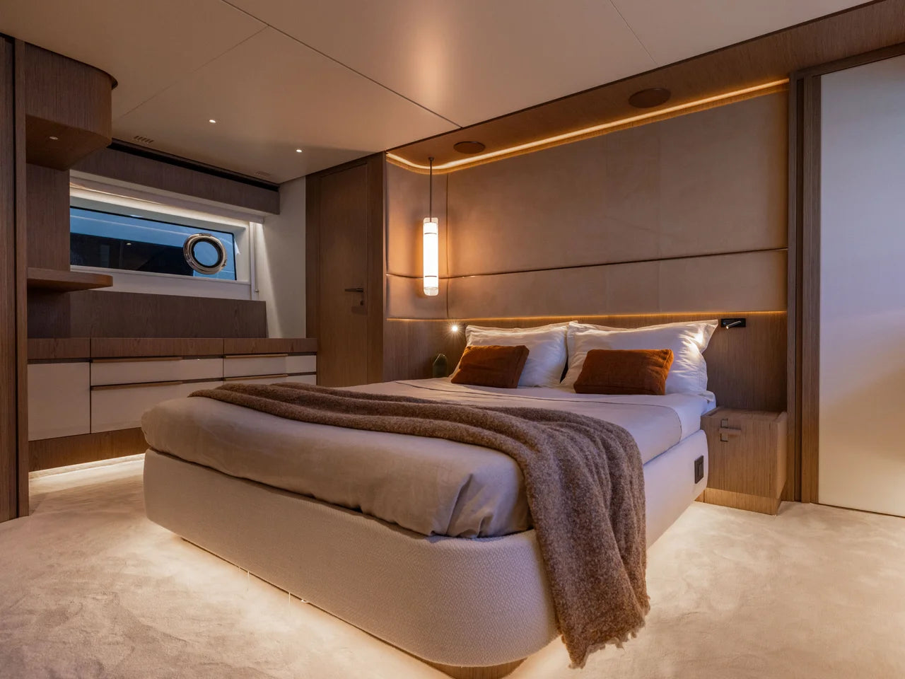 2027 Azimut Fly 82 82.0 feet, Pompano Beach, FL #33
