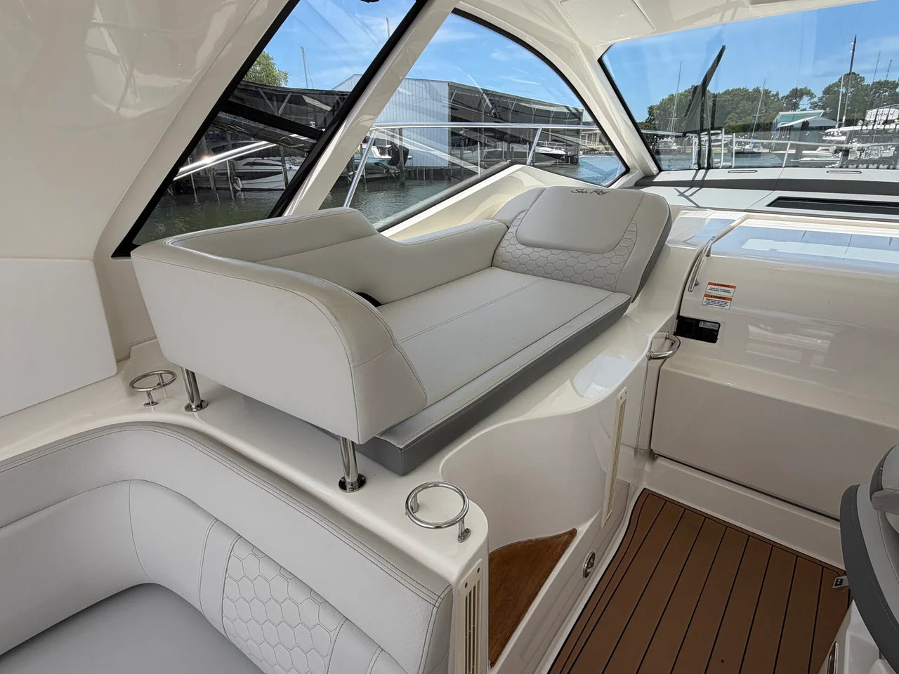 2019 Sea Ray Sundancer 350 Coupe 35.0 feet, Pensacola, Florida #10