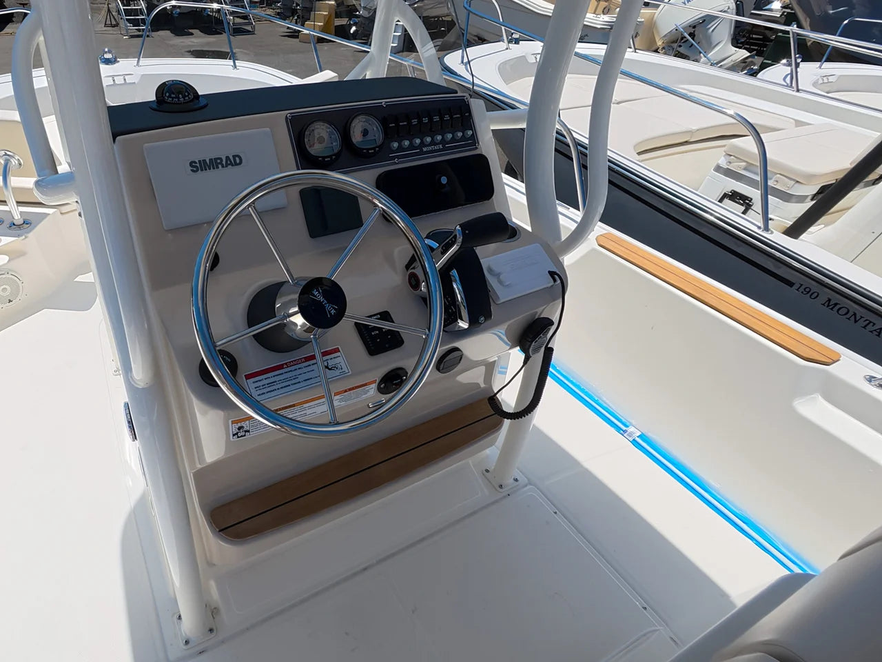 2026 Boston Whaler 210 Montauk 21.0 feet, New York, New York #16