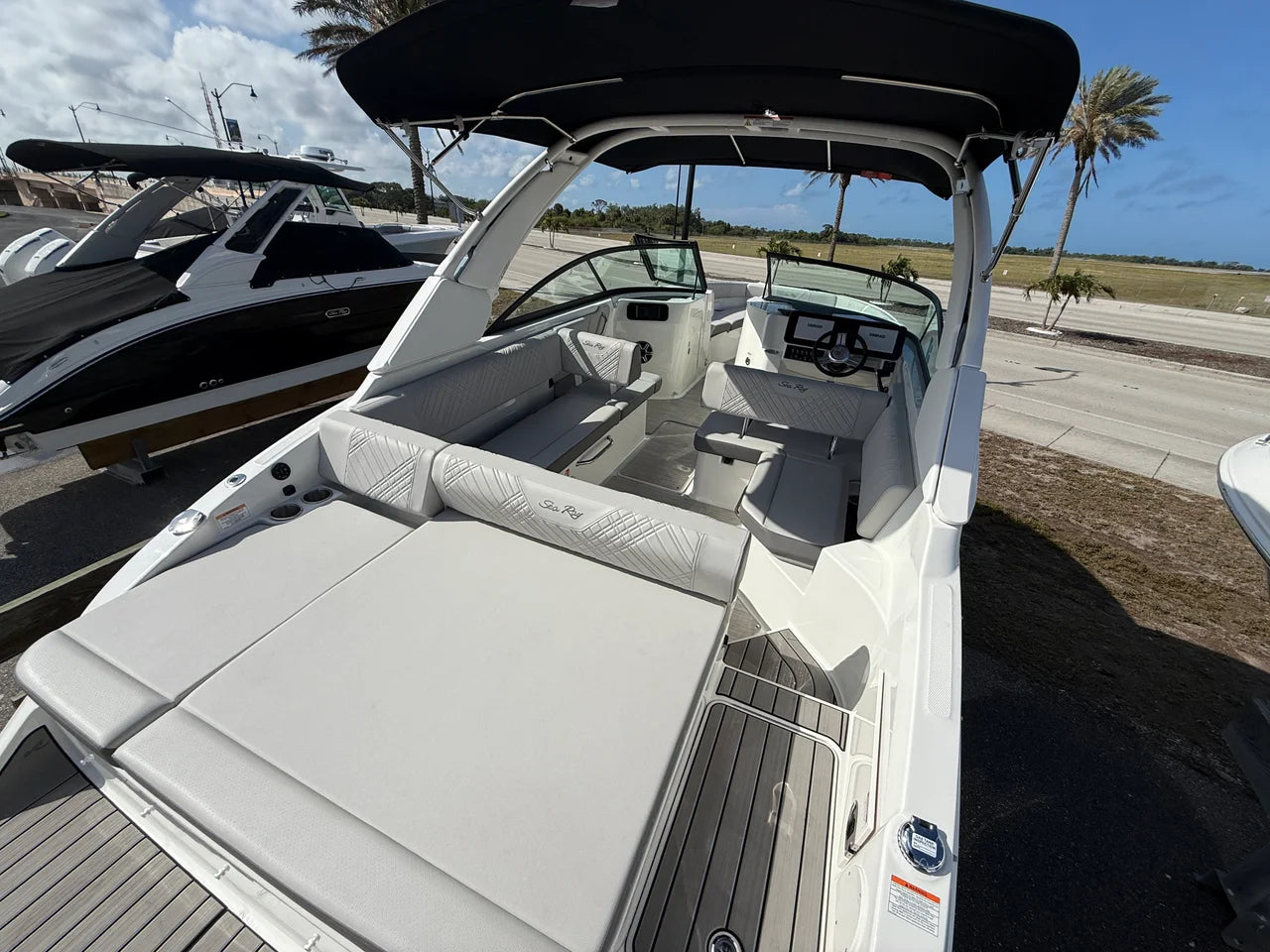 2026 Sea Ray SDX 250 Outboard 25.0 feet, Venice, Florida #17
