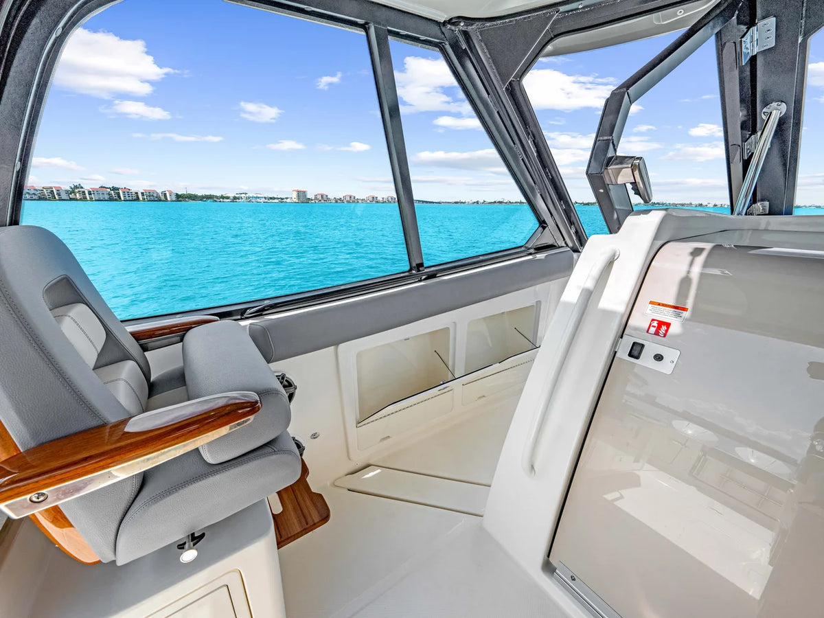 2026 Boston Whaler 380 Realm 38.0 feet, St Petersburg, FL #58