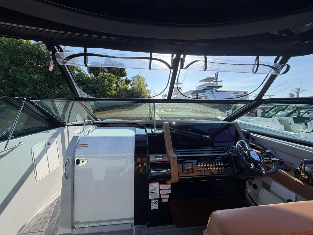 2024 Cruisers Yachts 38 GLS South Beach Outboard 38.0 feet, Stuart, Florida #24