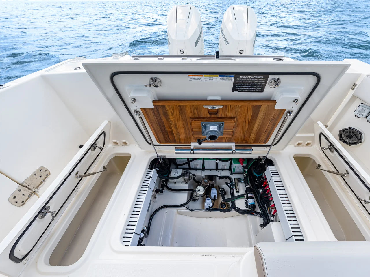 2026 Boston Whaler 330 Vantage 33.0 feet, Clearwater, Florida #52