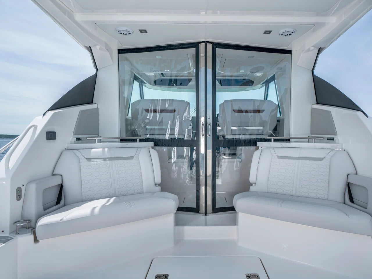 2026 Tiara Yachts 43 LE 43.0 feet, Inuvik, Northwest Territories #8
