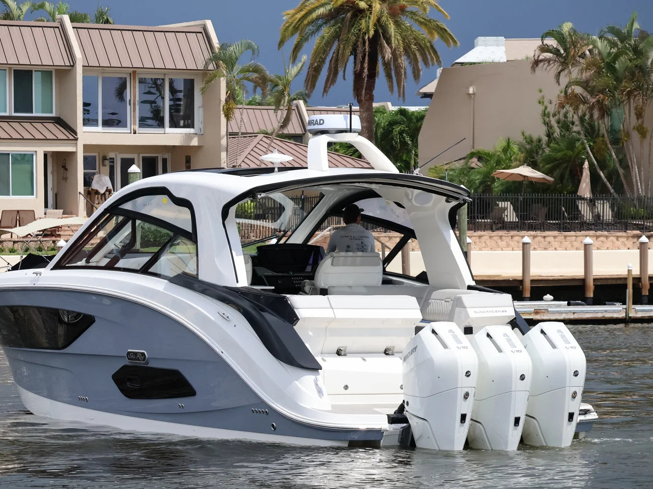 2026 Sea Ray Sundancer 370 Outboard 37.0 feet, Naples, Florida #9