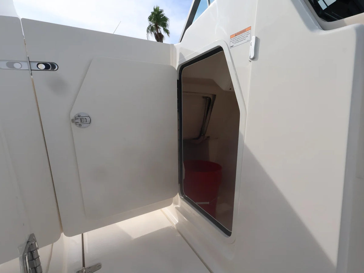 2027 Boston Whaler 240 Vantage 24.0 feet, Naples, Florida #29