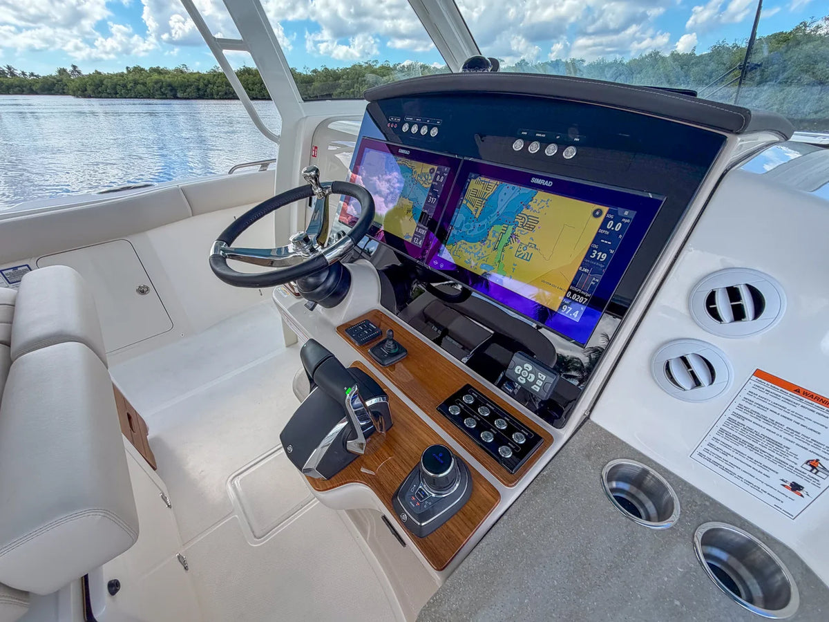 2027 Boston Whaler 350 Realm 35.0 feet, Fort Myers, FL #22