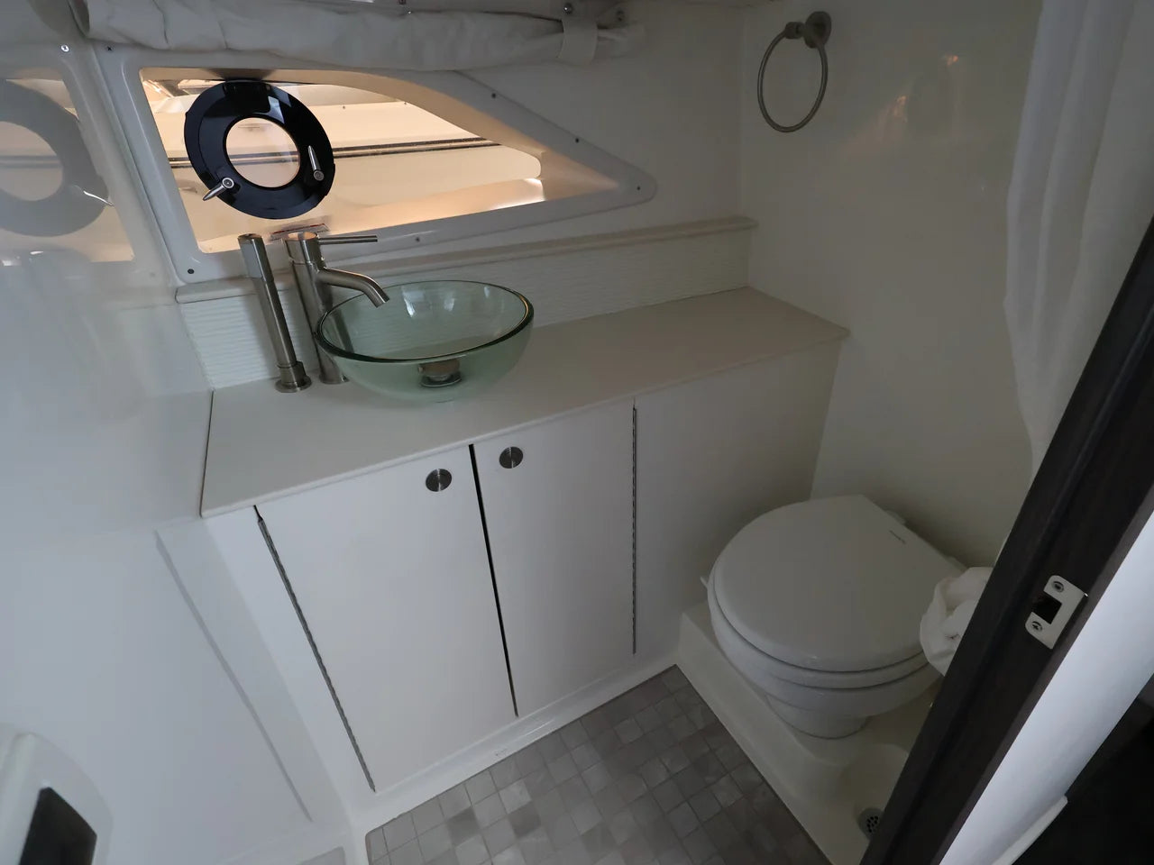 2026 Sea Ray Sundancer 320 Outboard 32.0 feet, Naples, Florida #33
