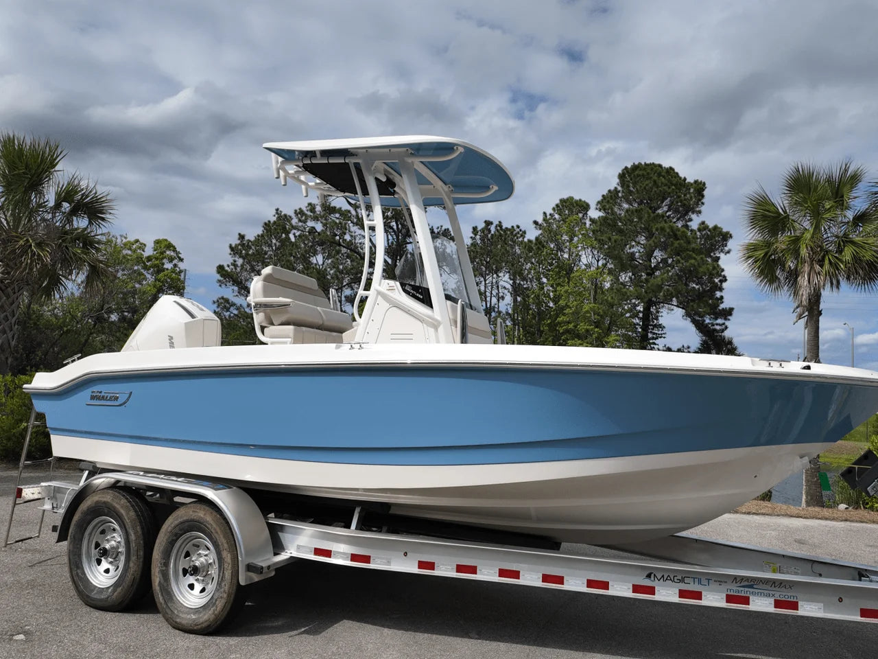 2025 Boston Whaler 220 Dauntless 22.0 feet, Charleston, SC #1