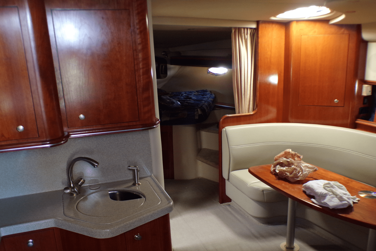 2005 Cruisers Yachts 370 EXPRESS 37.0 feet, Naples, FL #40