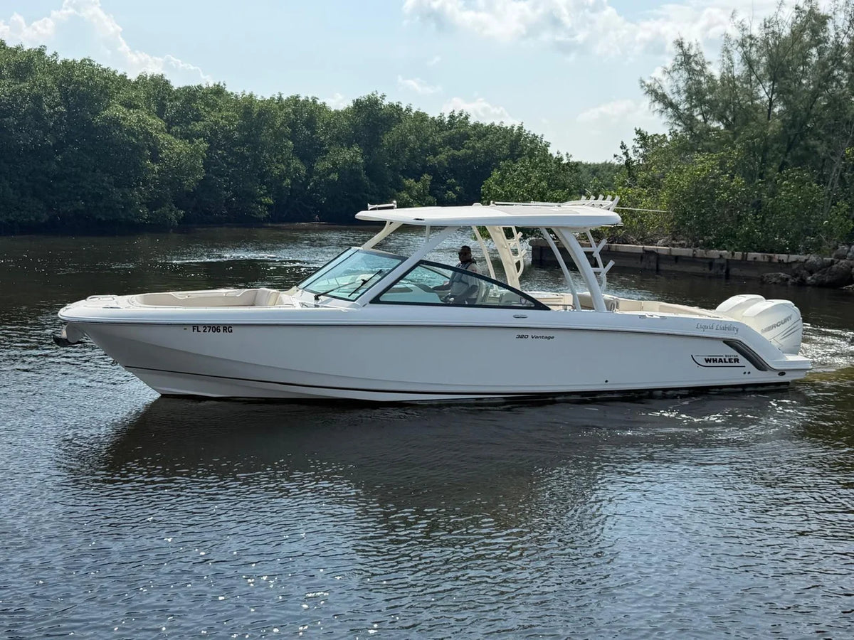 2017 Boston Whaler 320 VANTAGE 32.0 feet, Key Largo, FL #8