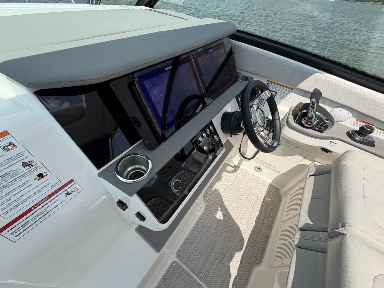 2026 Sea Ray Sundancer 320 Outboard 32.0 feet, Seabrook, TX #43