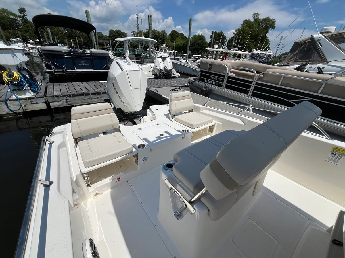 2026 Boston Whaler 250 Dauntless 25.0 feet, Wakefield, RI #13