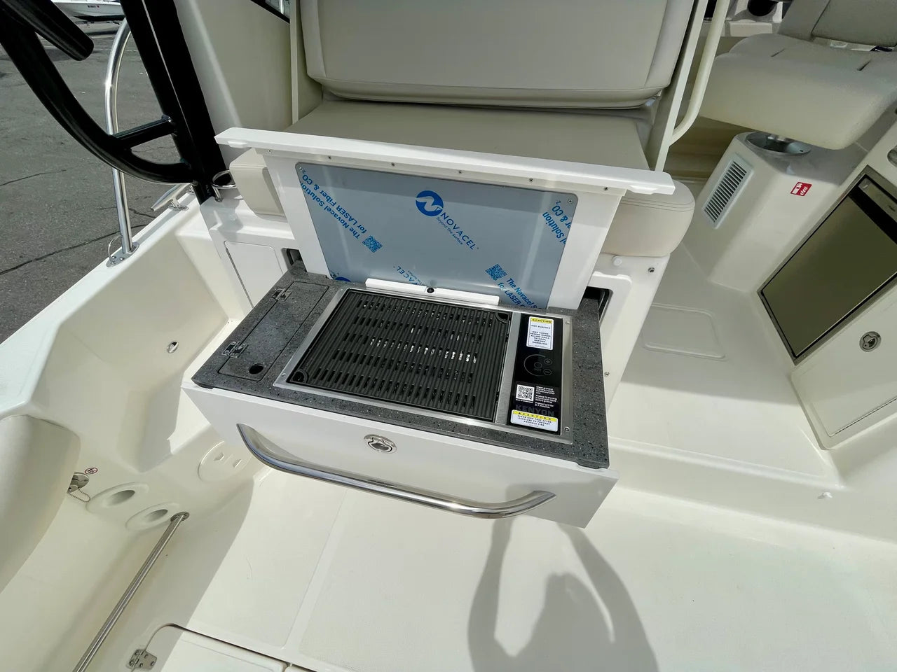 2026 Boston Whaler 325 Conquest 32.0 feet, Danvers, Massachusetts #6