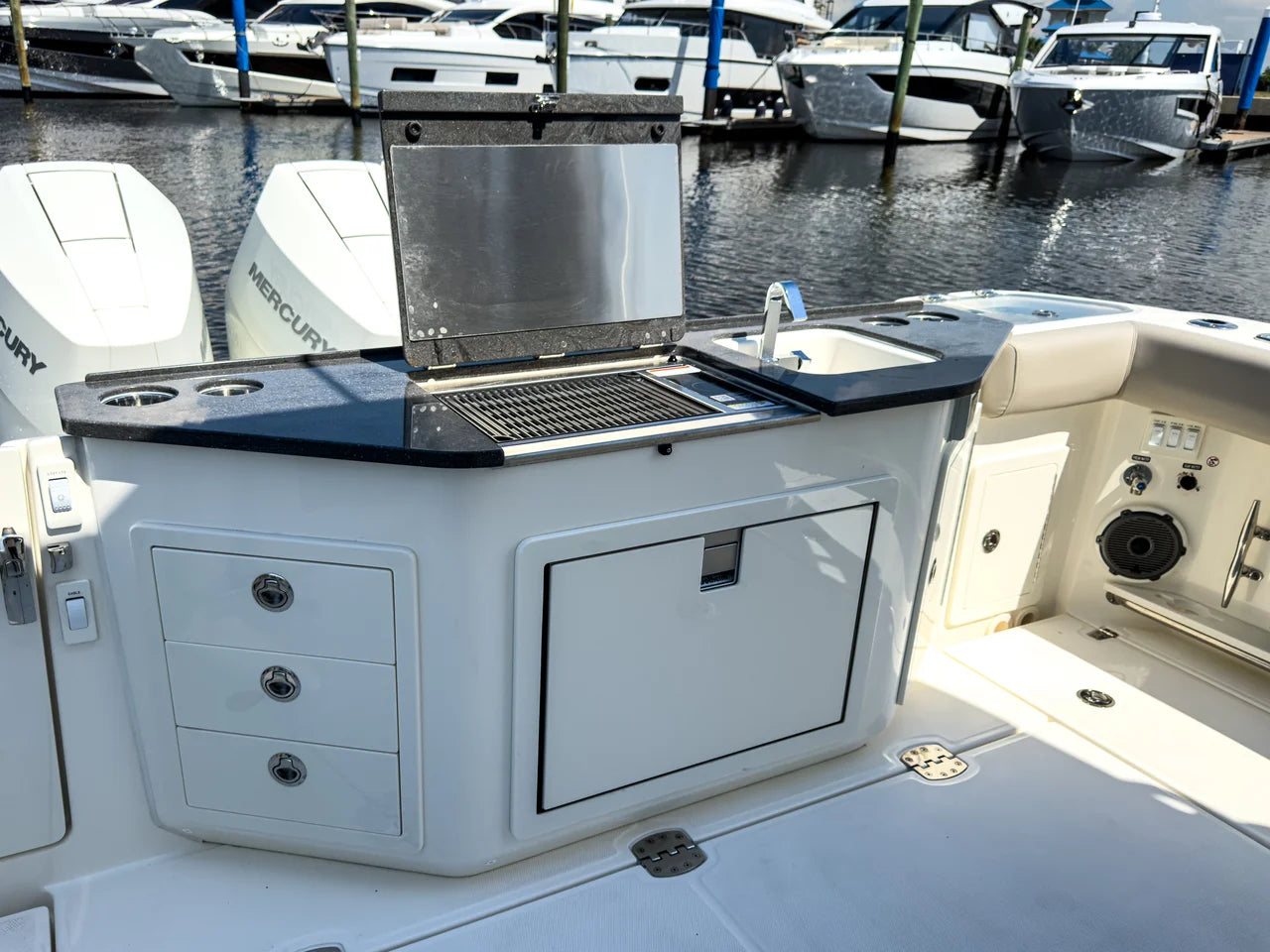 2026 Boston Whaler 365 Conquest 36.0 feet, Fort Myers, FL #5