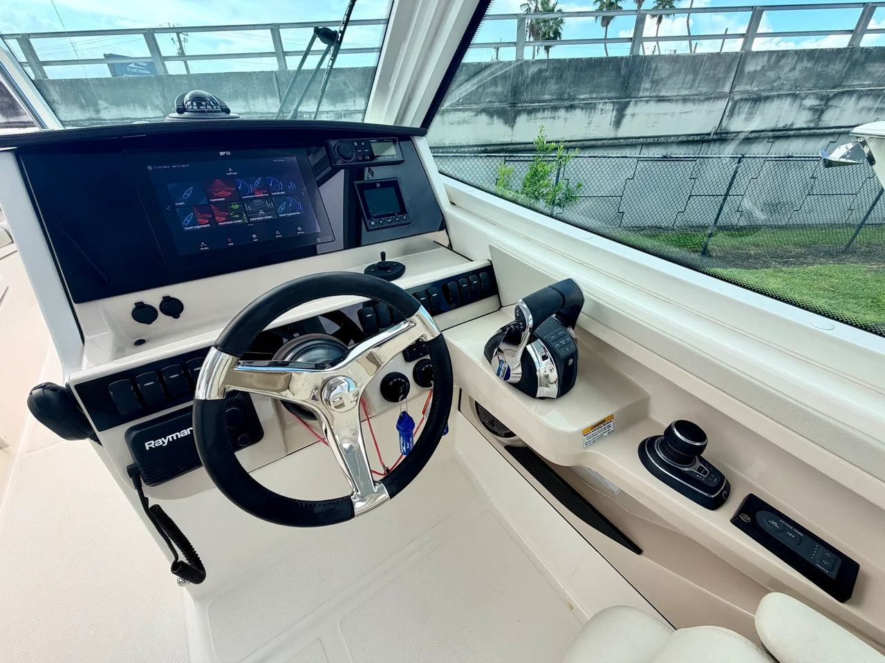 2022 Boston Whaler 280 VANTAGE 28.0 feet, Jupiter, Florida #15