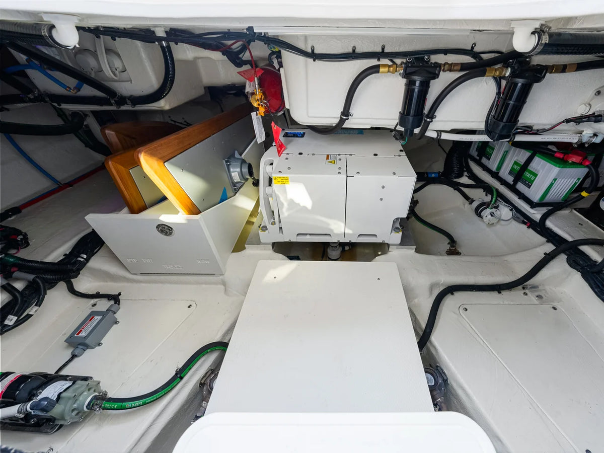 2026 Sea Ray Sundancer 370 Outboard 37.0 feet, Sarasota, FL #88