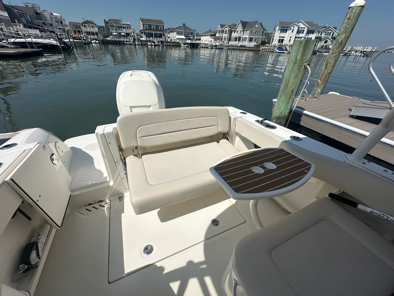 2018 Boston Whaler 230 VANTAGE 24.0 feet, Ocean View, NJ #8