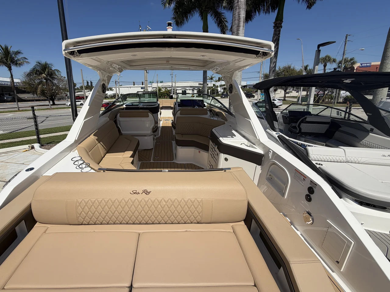 2026 Sea Ray SLX 310 Outboard 31.0 feet, Pompano Beach, Florida #9