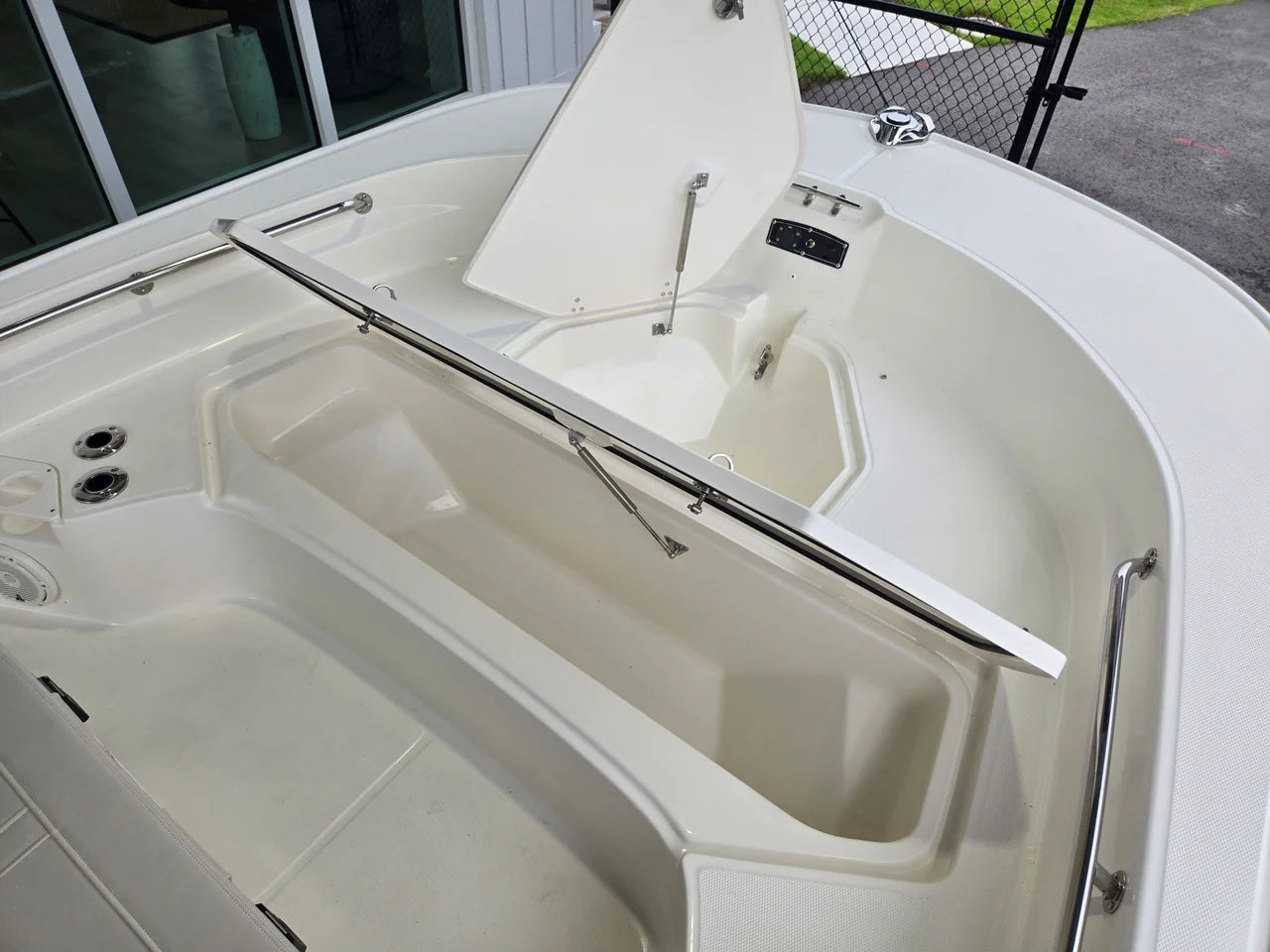 2027 Boston Whaler 210 Montauk 21.0 feet, Charleston, SC #18
