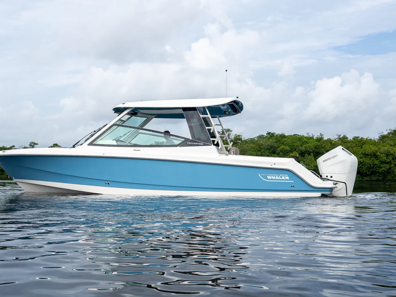 2027 Boston Whaler 330 Vantage 33.0 feet, Fort Myers, FL #32