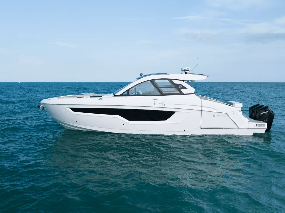 Discover Insurance Service 2027 Cruisers Yachts 50 GLS OB – MarineMax