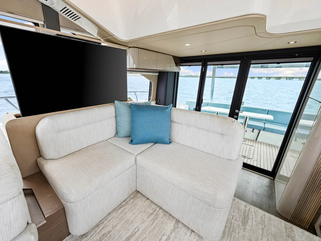 2026 Cruisers Yachts 50 FLY 50.0 feet, Clearwater, Florida #57