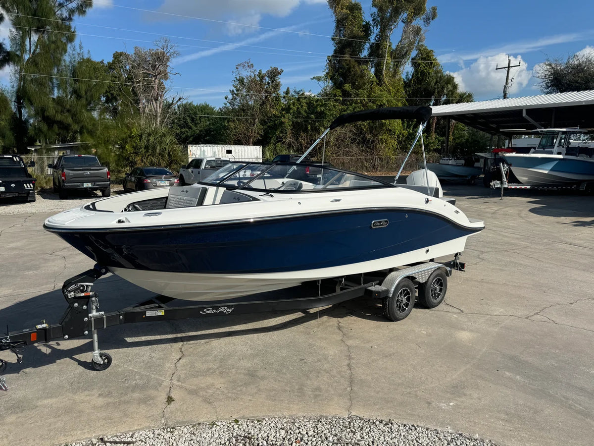 2026 Sea Ray SPX 210 Outboard 21.0 feet, Cocoa, Florida #1