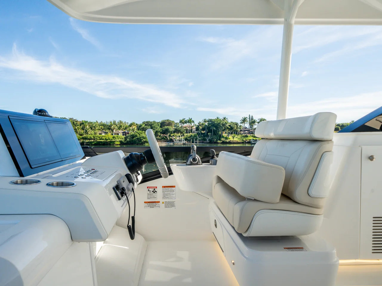 2026 Cruisers Yachts 57 FLY 57.0 feet, Stuart, Florida #27