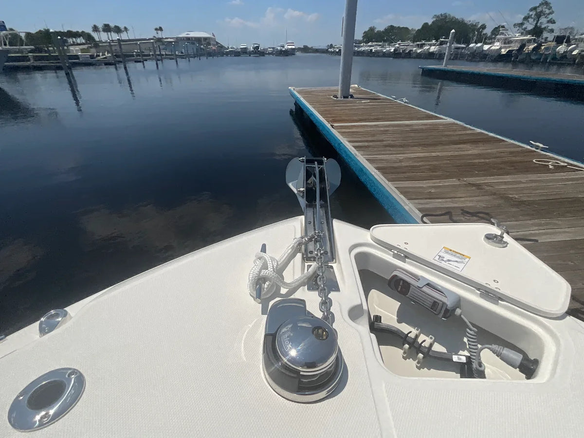 2027 Boston Whaler 250 Outrage 25.0 feet, Jacksonville Beach, Florida #19