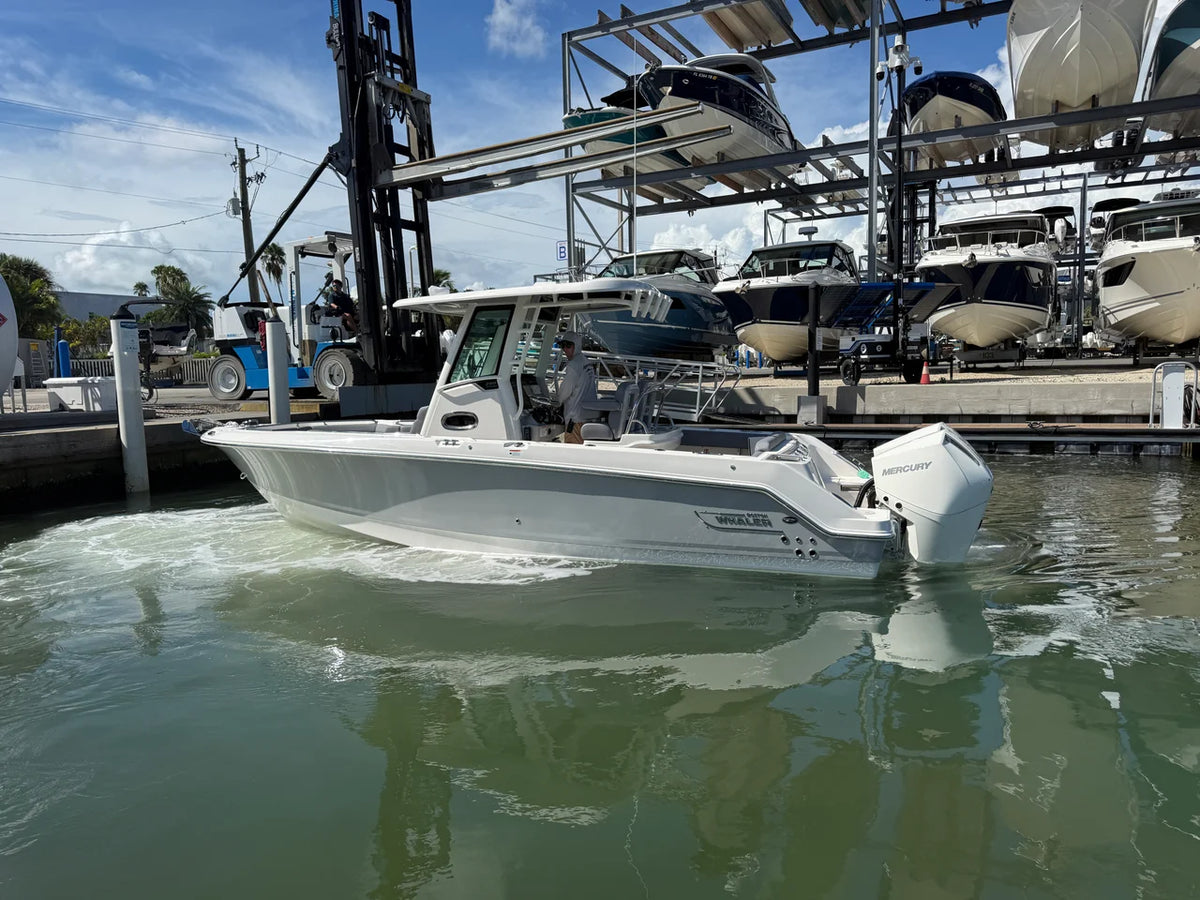2027 Boston Whaler 250 Outrage 25.0 feet, Sarasota, FL #3