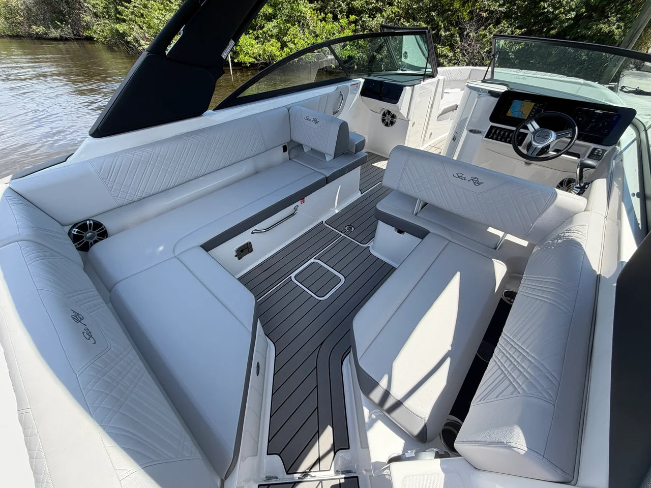 2025 Sea Ray 270 SDX OB 27.0 feet, Stuart, Florida #17