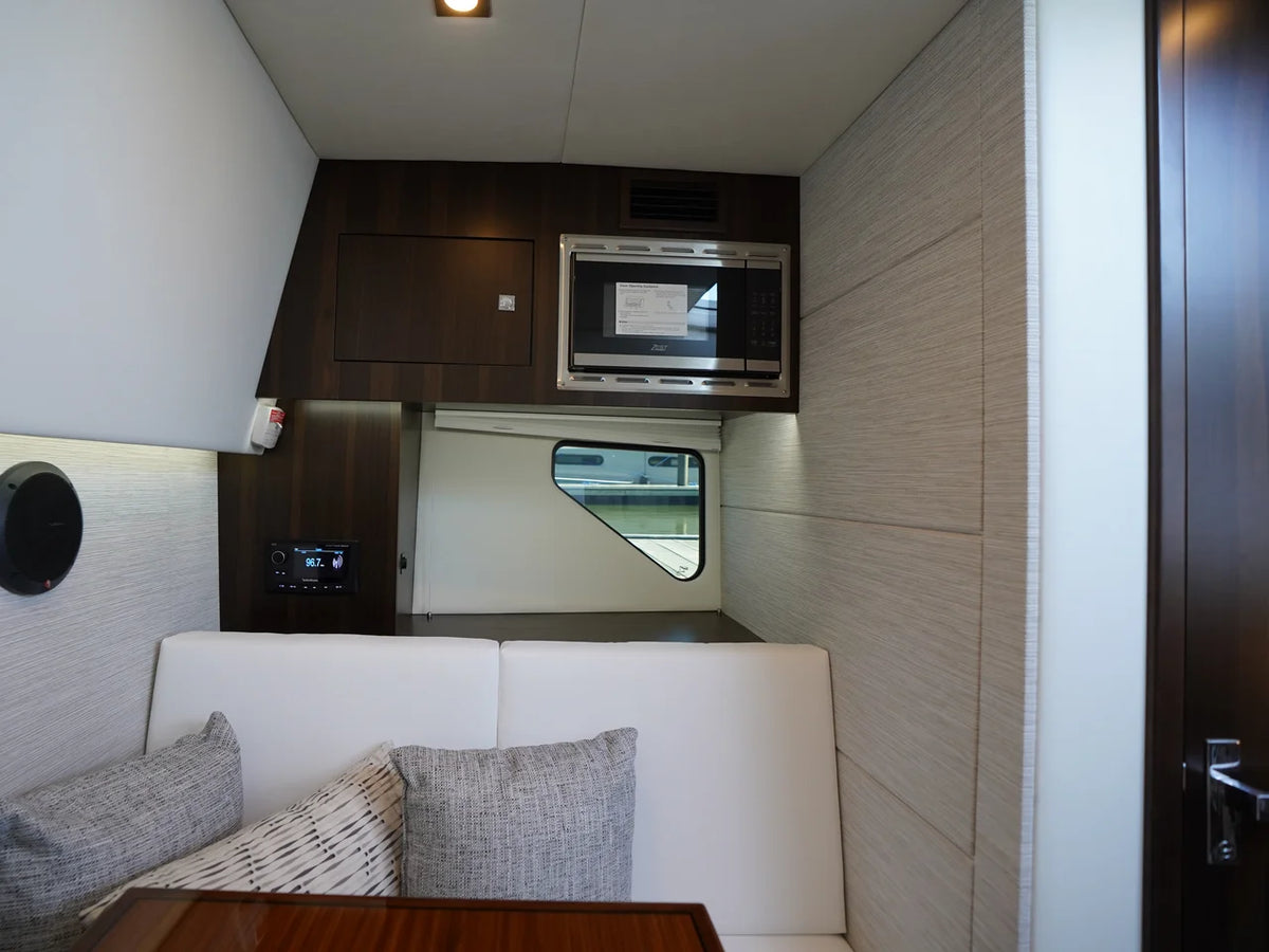 2026 Cruisers Yachts 34 GLS Outboard 34.0 feet, Grasonville, MD #54
