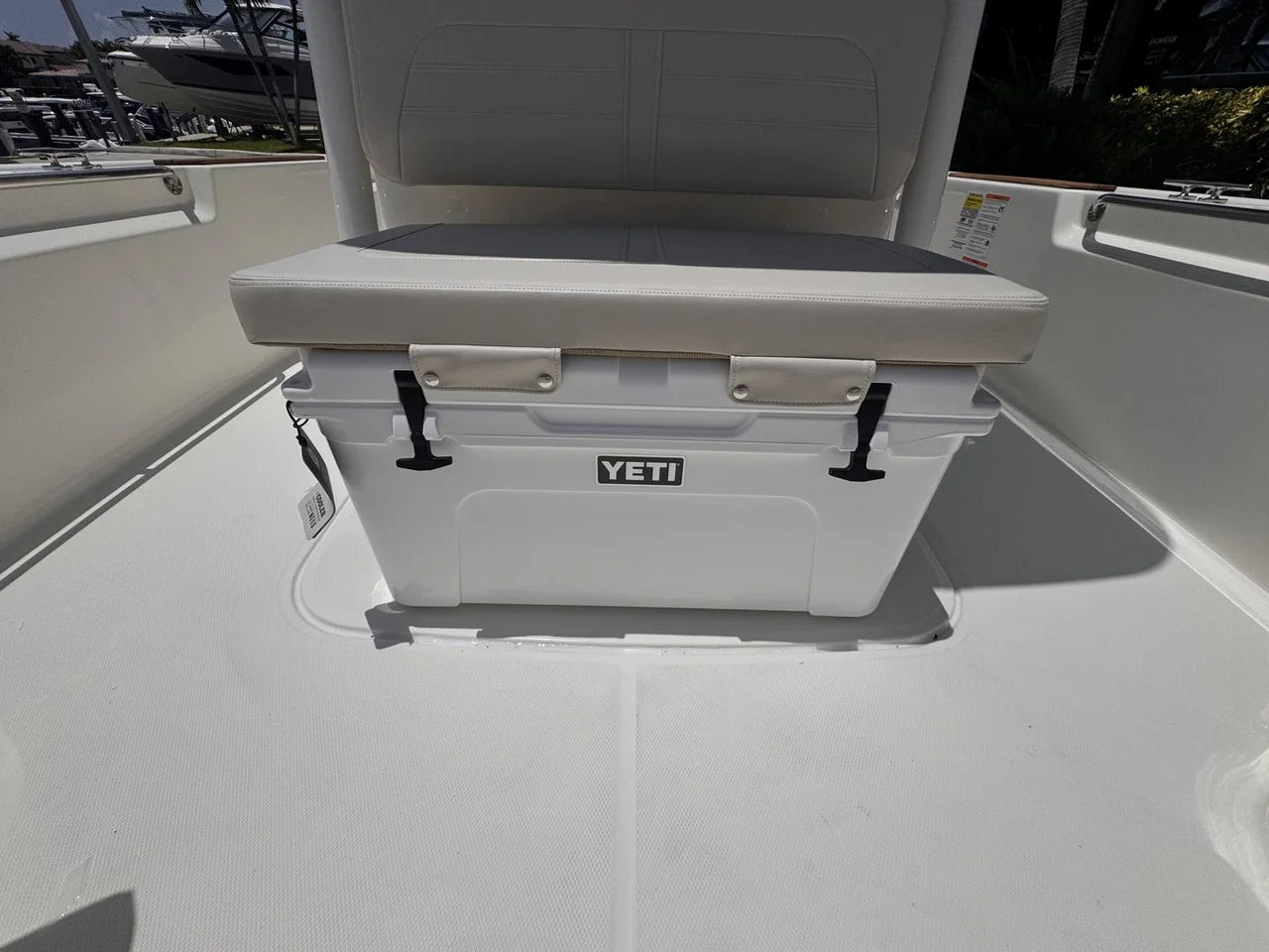 2027 Boston Whaler 210 Montauk 21.0 feet, Pompano Beach, Florida #23