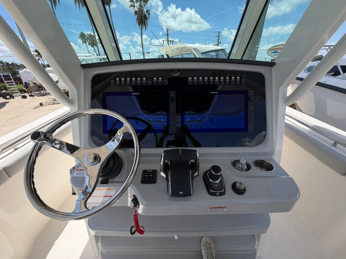 2026 Boston Whaler 330 Outrage 33.0 feet, Stuart, Florida #33