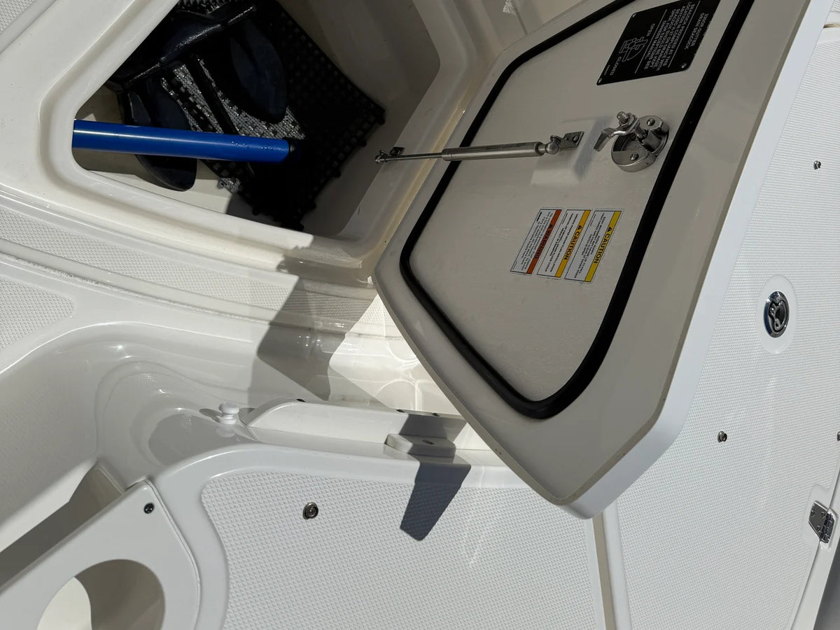 2024 Boston Whaler 230 OUTRAGE 23.0 feet, Westbrook, Connecticut #13