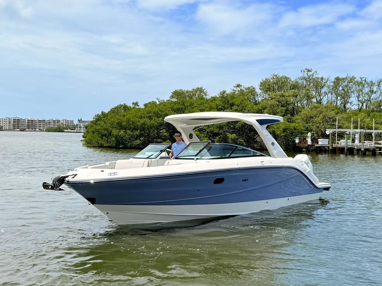 2026 Sea Ray SLX 310 Outboard 31.0 feet, St Petersburg, FL #8