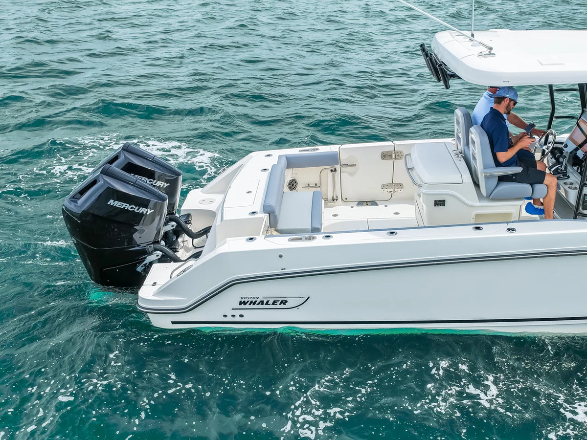 2026 Boston Whaler 330 Outrage 33.0 feet, Clearwater, Florida #7
