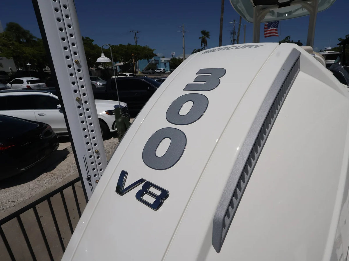 2027 Boston Whaler 250 Dauntless 25.0 feet, Naples, Florida #7