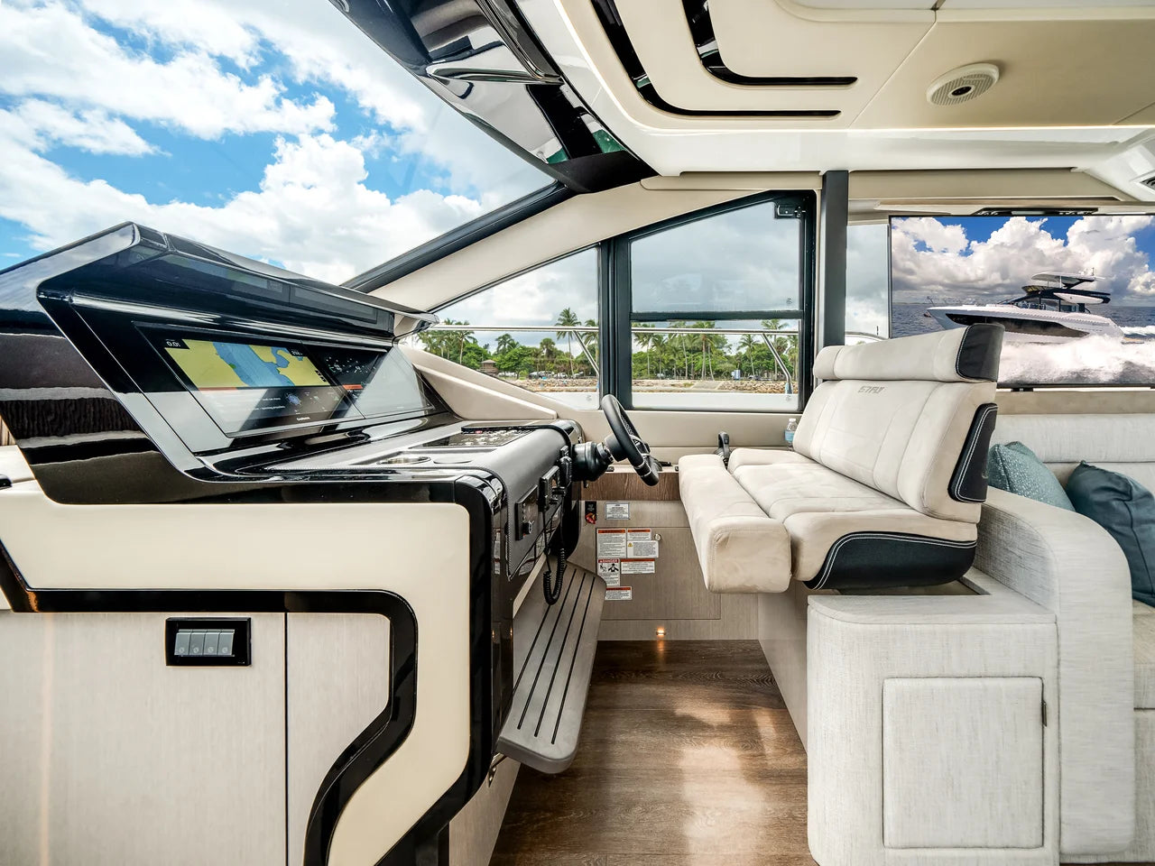 2026 Cruisers Yachts 57 FLY 57.0 feet, Jupiter, Florida #30