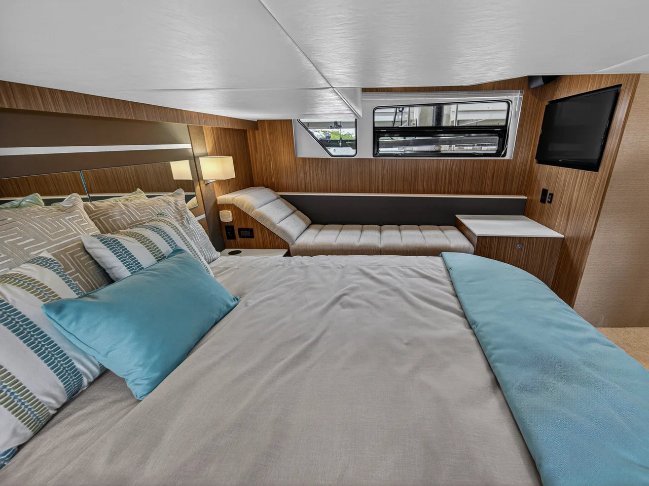 2026 Cruisers Yachts 46 Cantius 46.0 feet, Stuart, Florida #59