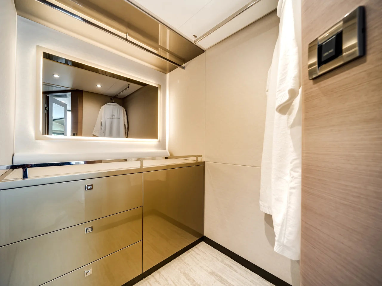 2025 Ocean Alexander 27R 88.0 feet, Fort Lauderdale, FL #53